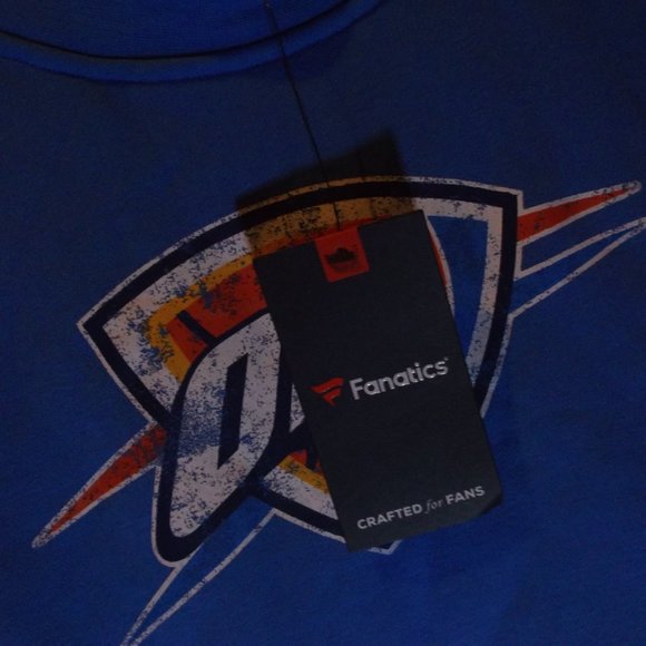 NWT - Women's NBA OKC Thunder Heavyweight Crew Neck Sweatshirt - Small - Picture 8 of 11